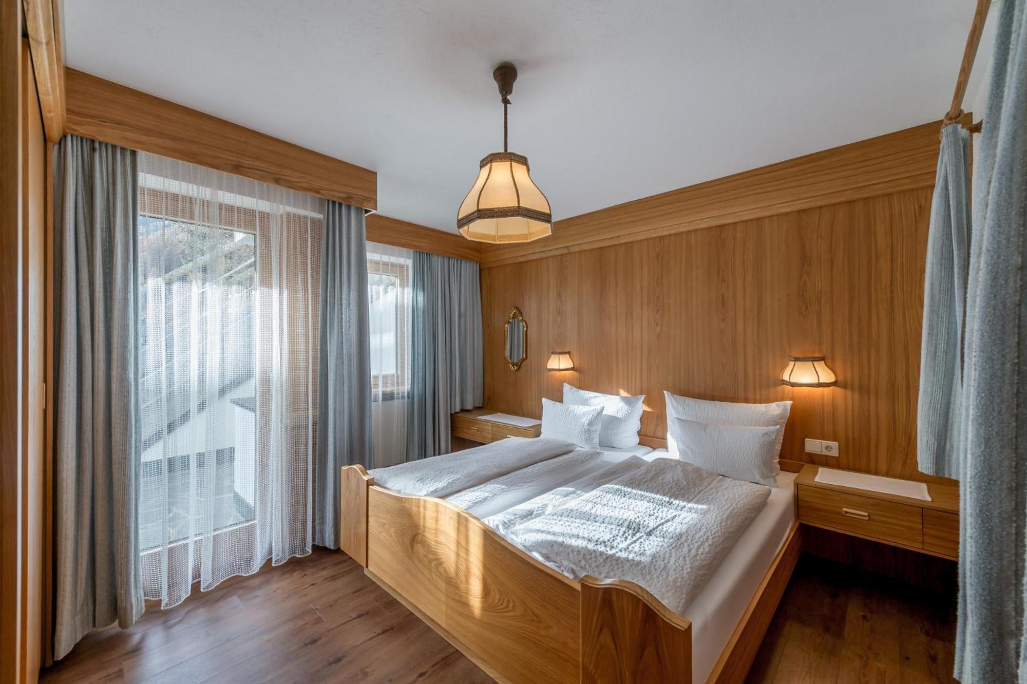 Apart Hotel Garni Wieser ゼルデン エクステリア 写真
