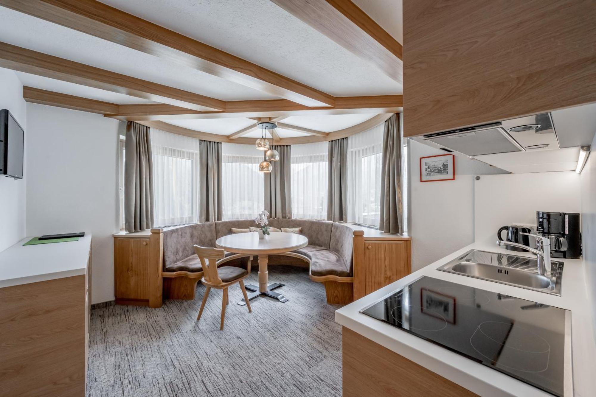 Apart Hotel Garni Wieser ゼルデン エクステリア 写真