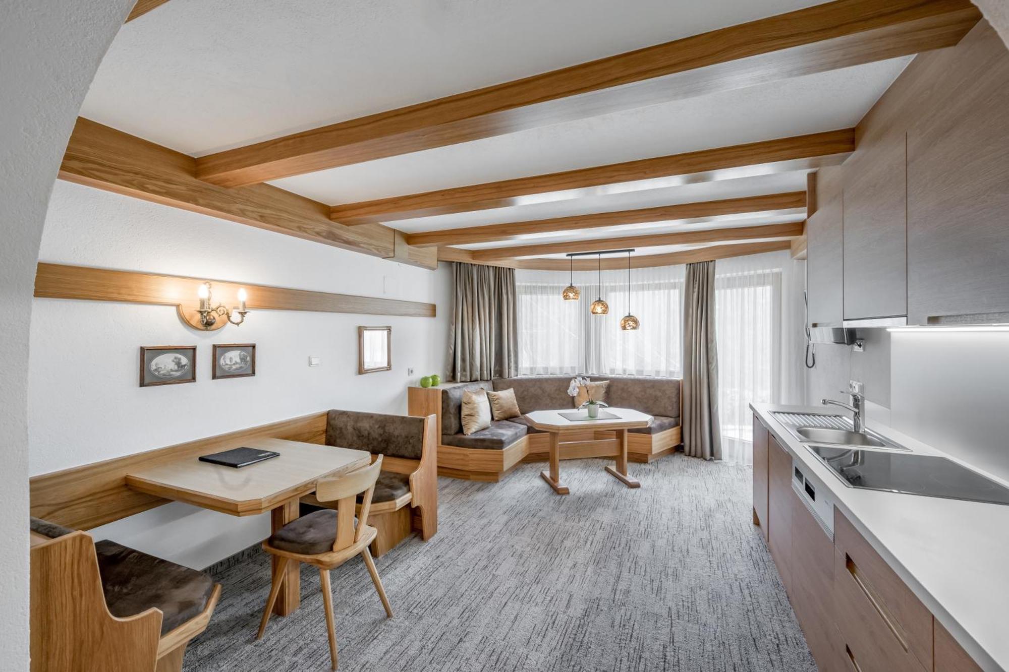 Apart Hotel Garni Wieser ゼルデン エクステリア 写真
